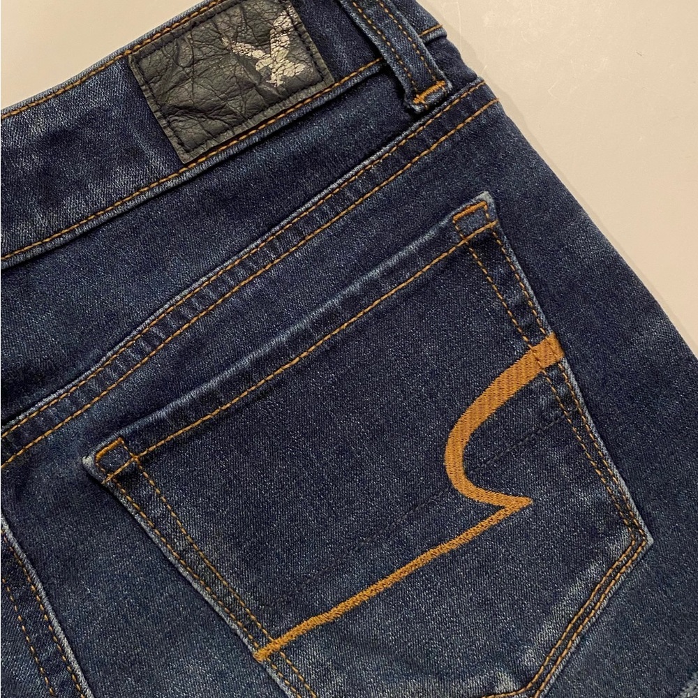American Eagle Women’s Super Stretch Jean Shorts - Picture 4 of 5